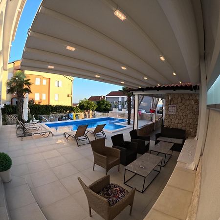 Apartments Sun Dance With Heated Pool Novalja Exterior foto