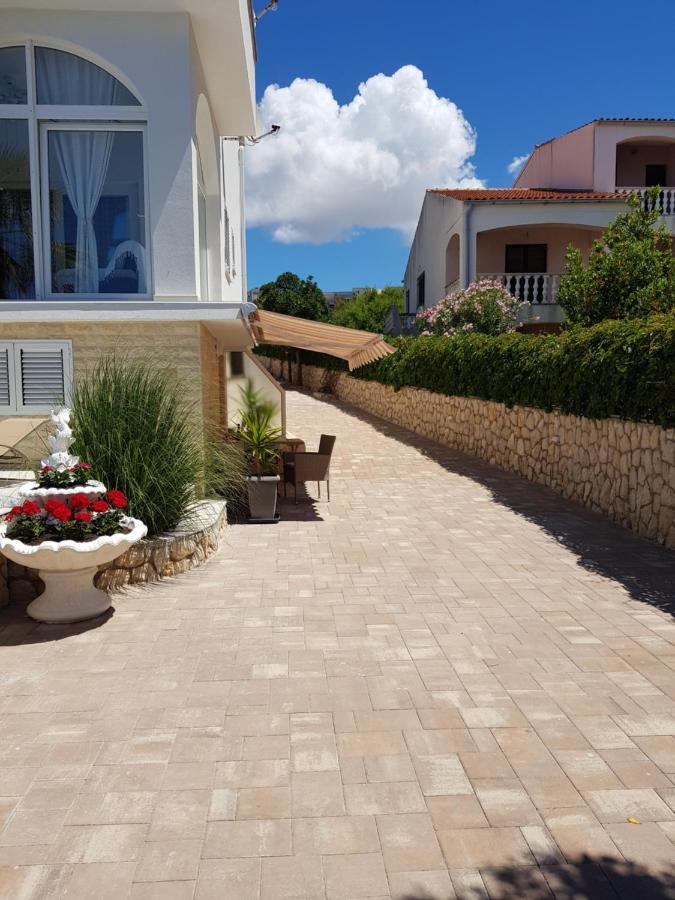 Apartments Sun Dance With Heated Pool Novalja Exterior foto